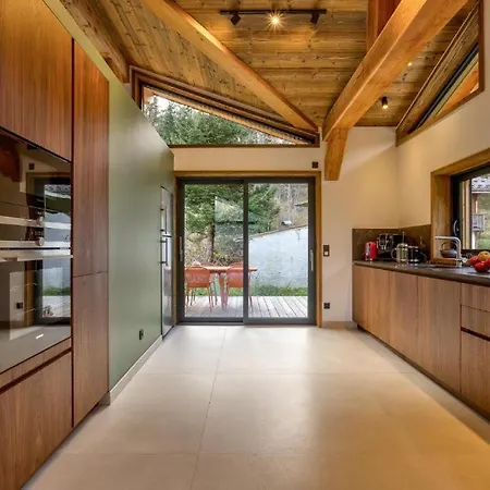 וילה Luxurios Chalet With Indoor Pool, Sauna And Jacuzzi- If You Want To Book, Please Contact On Wh-ats-app - 0034-635-520-036 !!!!
