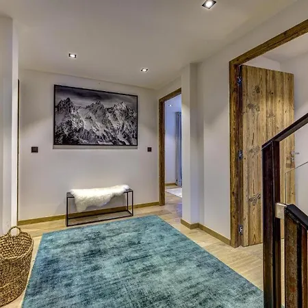 וילה Luxurios Chalet With Indoor Pool, Sauna And Jacuzzi- If You Want To Book, Please Contact On Wh-ats-app - 0034-635-520-036 !!!! *
